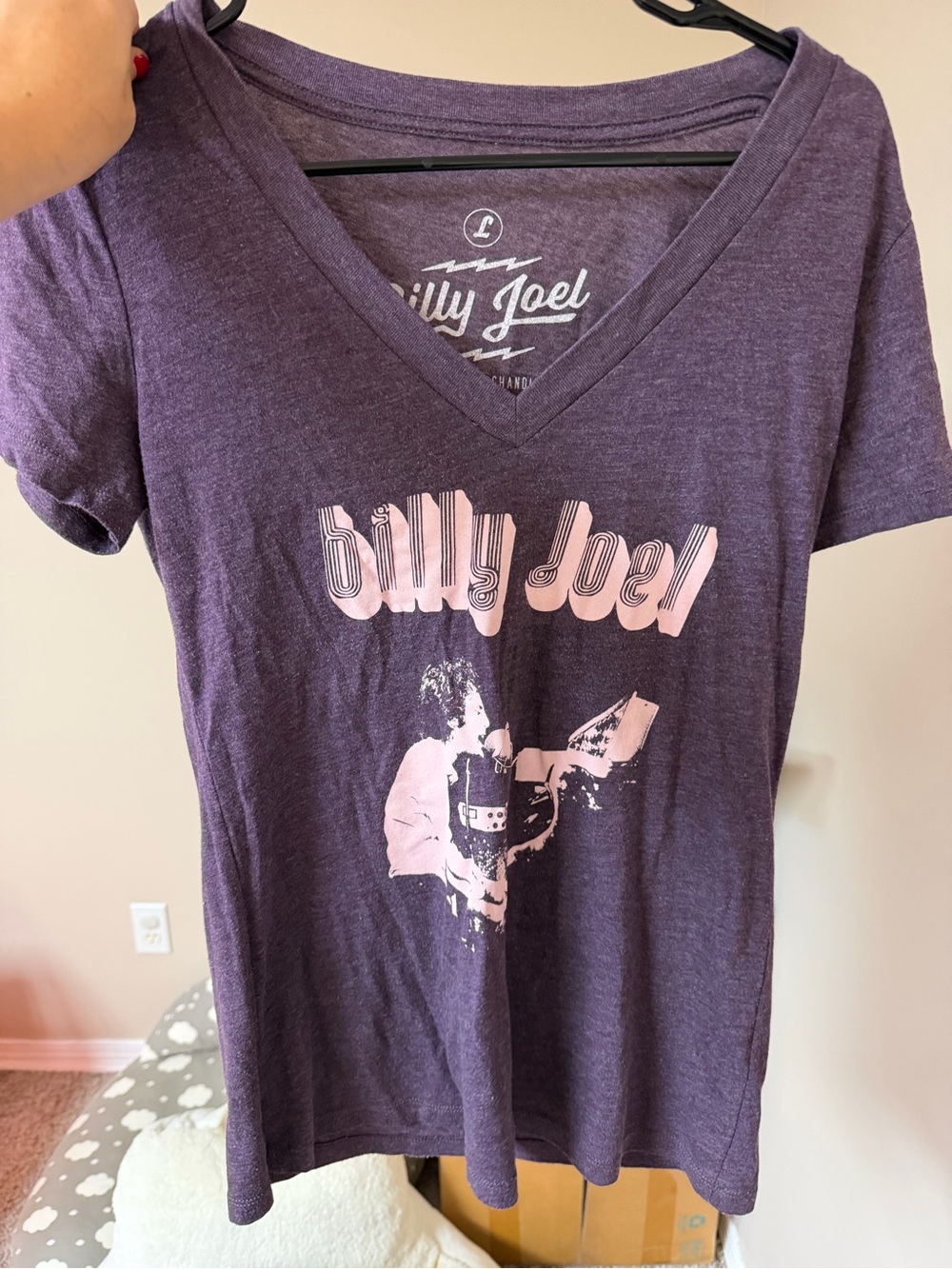 Billy Joel Women's Purple V-Neck Graphic Tee size L fitted like new